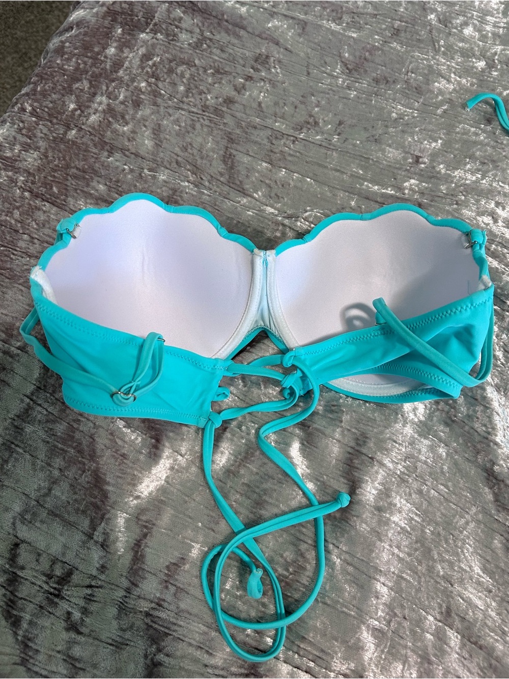 Turquoise Shell-Style Bikini Top - Picture 3 of 3